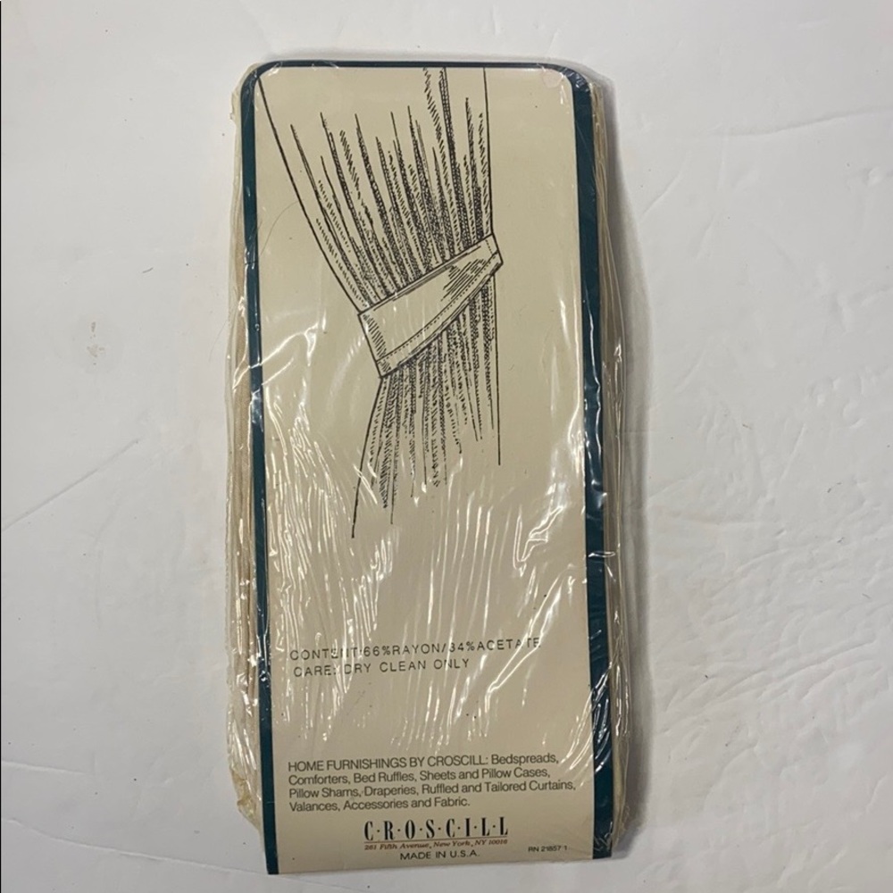 TIEBACKS by Croscill Home Furnishings